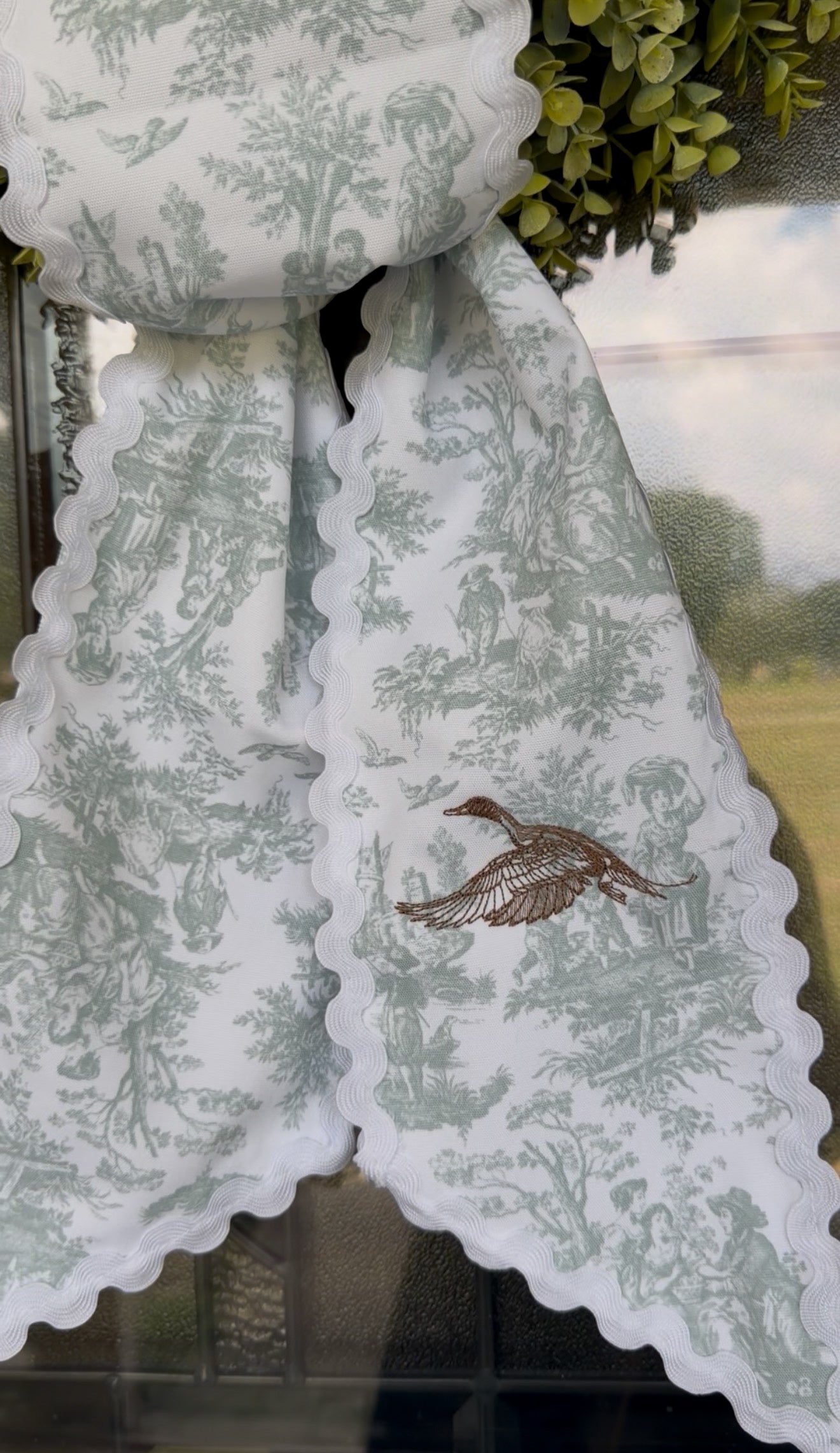 Pintail Toile Wreath Sash PREORDER